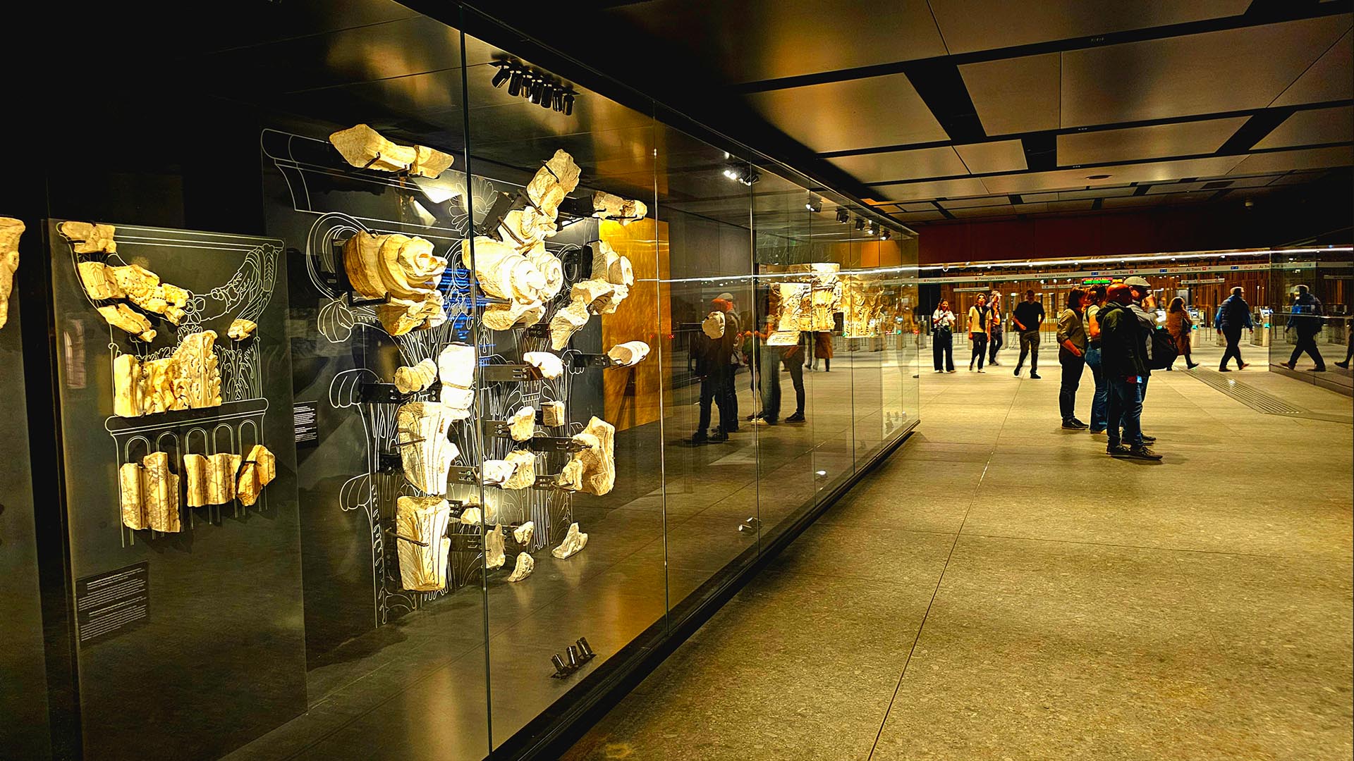 Ionone - City's Stage - Colosseo/Fori Imperiali station